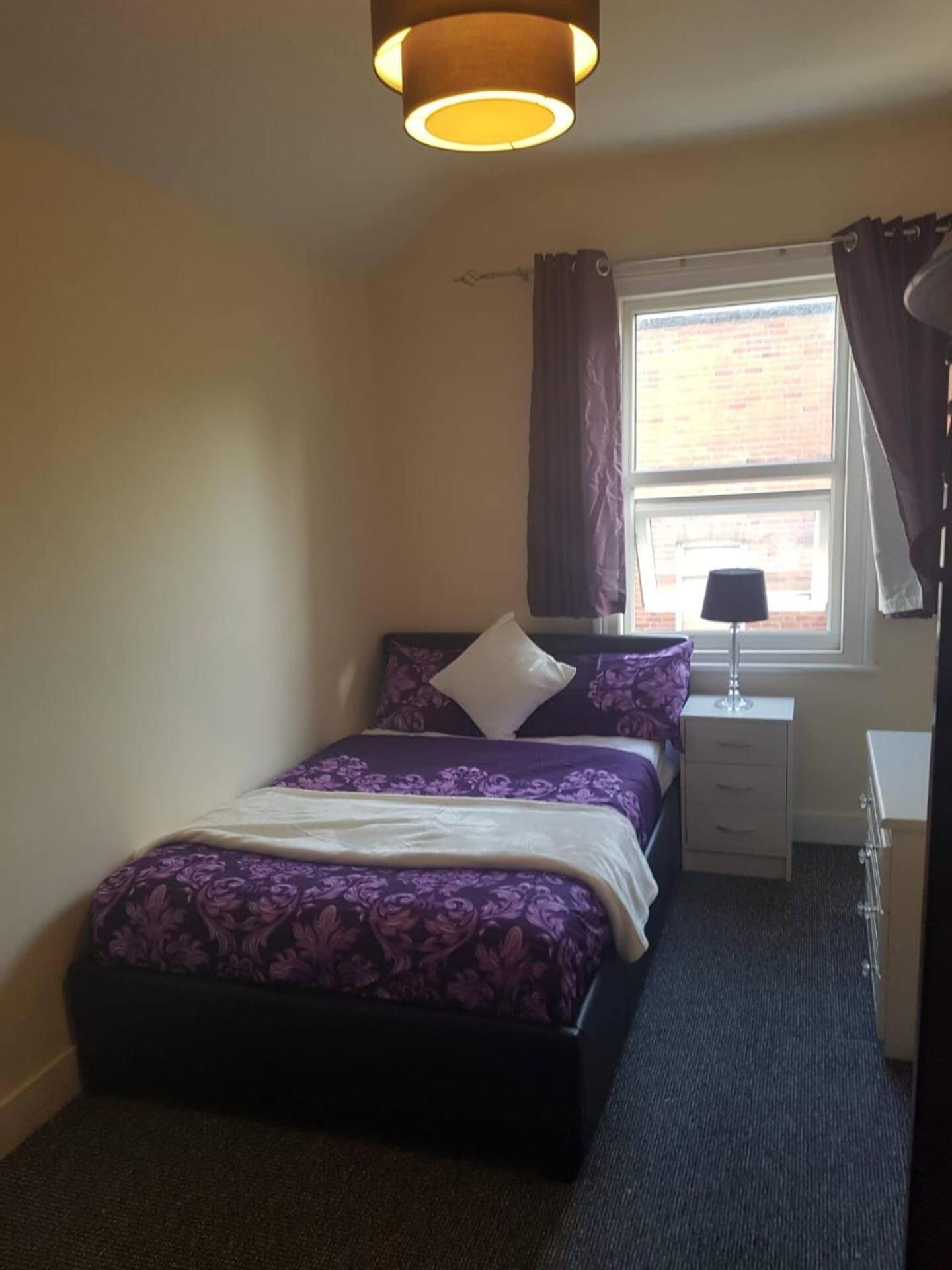 4 Bedrooms Free Parking